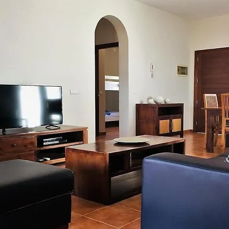 Playa Blanca Sleeps 6 Pool Air Con Wifi Villa Playa Blanca (Lanzarote)